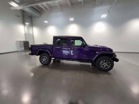 New 2026 Jeep Gladiator Sport image 14