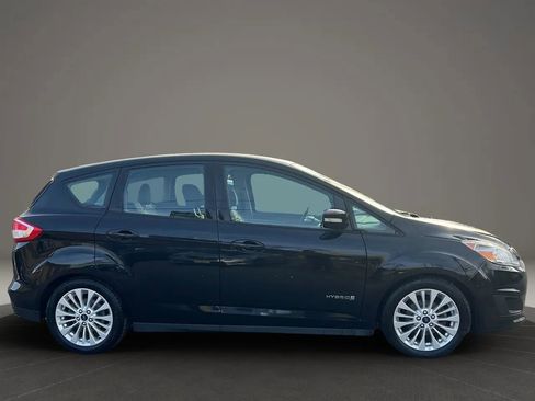 Used 2017 Ford C-MAX SE image 4