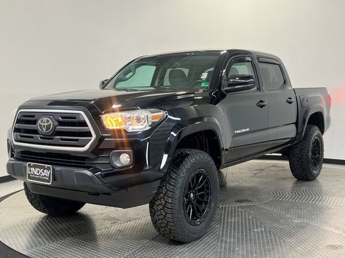 Used 2019 Toyota Tacoma SR5 image 3