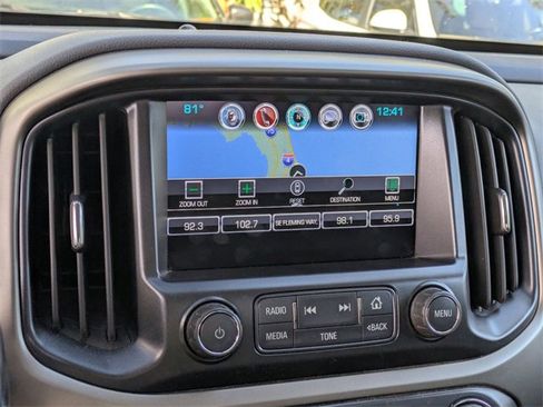 Used 2018 Chevrolet Colorado Z71 image 18