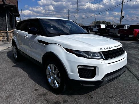Used 2018 Land Rover Range Rover Evoque SE Premium AWD/4WD image 10