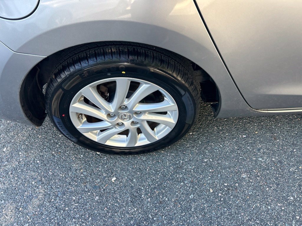 Used 2012 MAZDA MAZDA3 i Touring FWD image 8