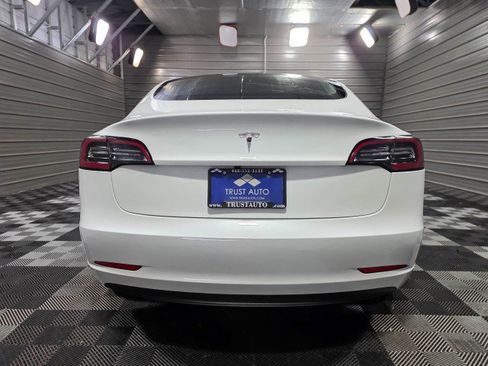 Used 2023 Tesla Model 3 Standard Range image 6