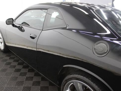 Used 2014 Dodge Challenger R/T Plus RWD image 10