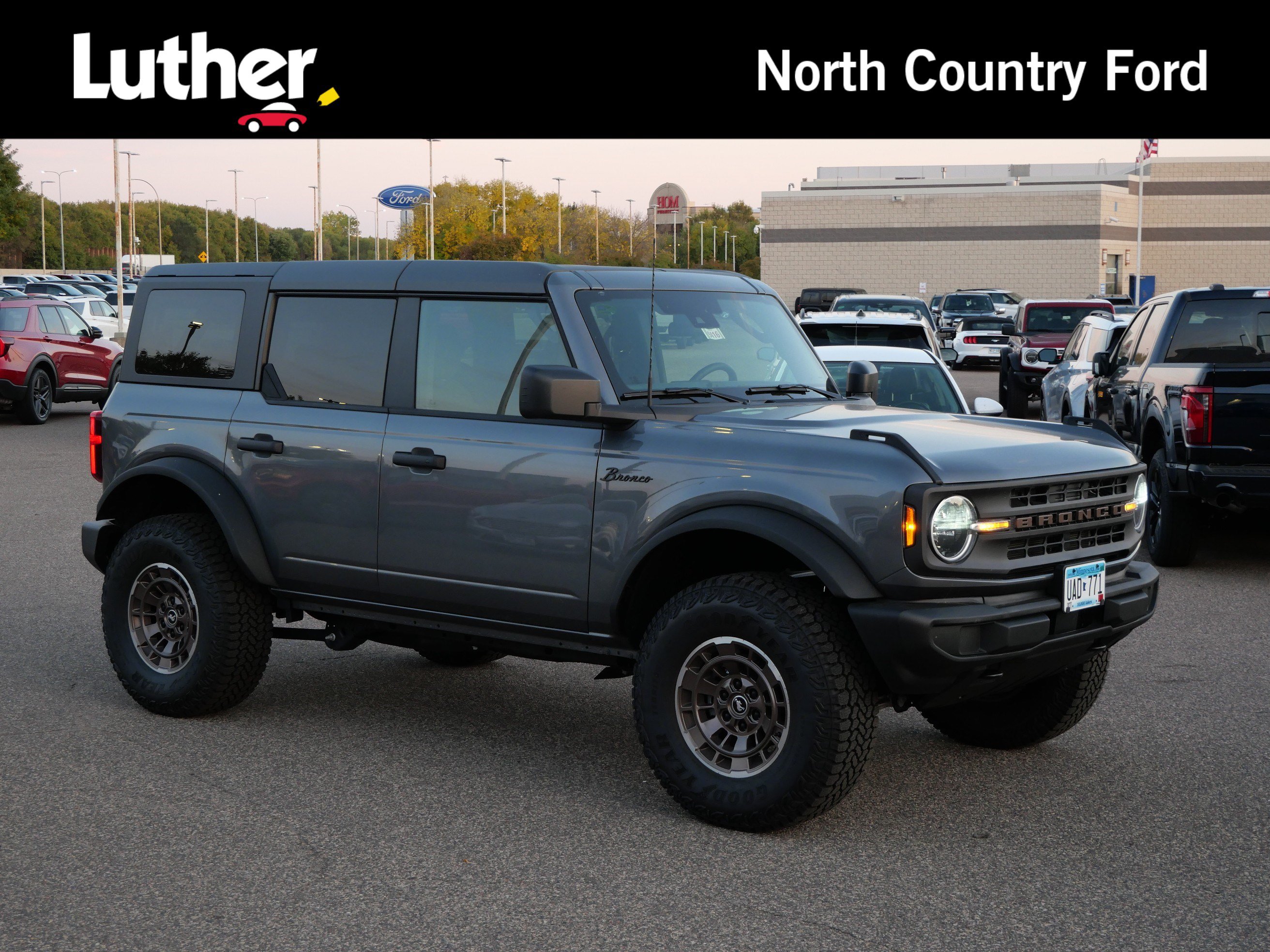 Used 2026 Ford Bronco Big Bend AWD/4WD image 1