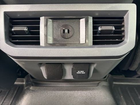 Used 2024 Ford F250 XLT image 16