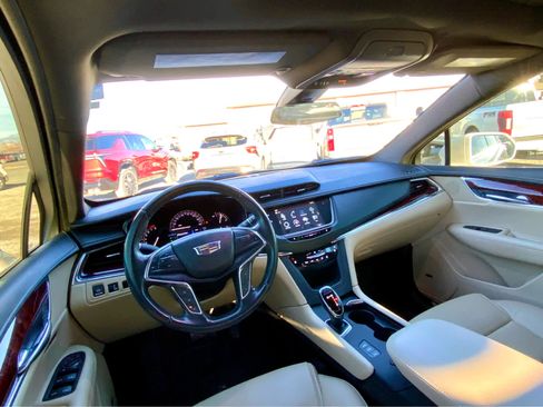 Used 2019 Cadillac XT5 Premium Luxury w/ Driver Assist Package image 30