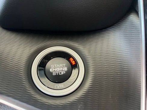 New 2025 Jeep Grand Cherokee Altitude image 25