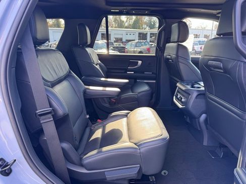 New 2025 Ford Expedition Platinum w/ Stealth Performance Package image 35