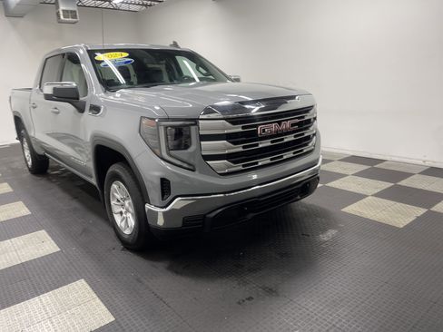 Used 2024 GMC Sierra 1500 SLE image 6