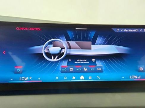 Used 2025 BMW X3 M50 AWD/4WD image 46