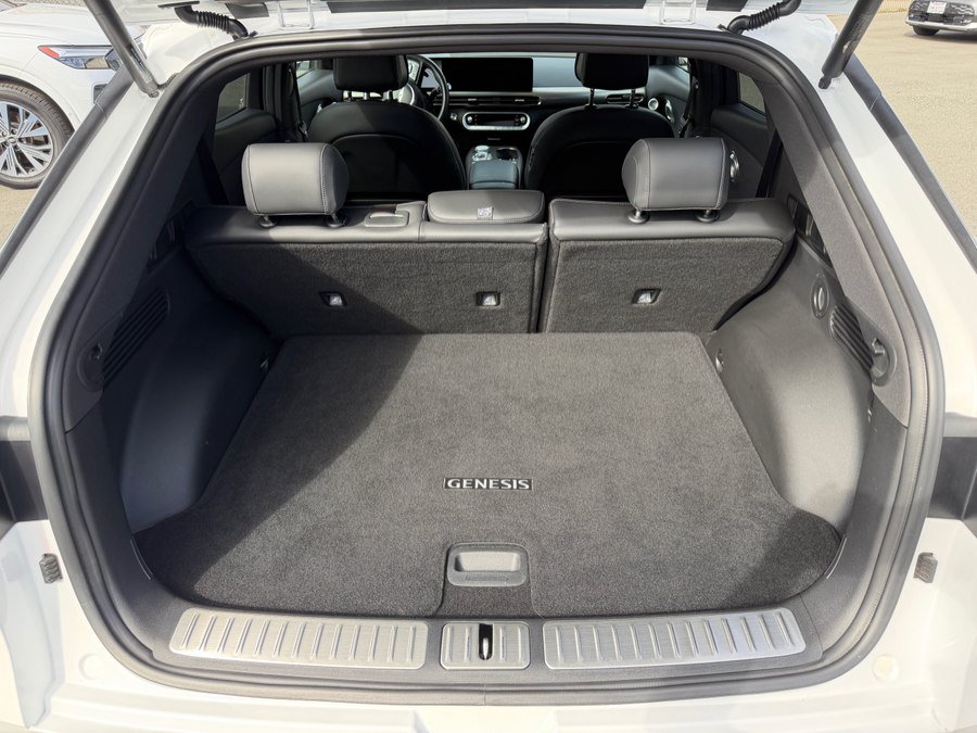Used 2024 Genesis GV60 RWD image 49