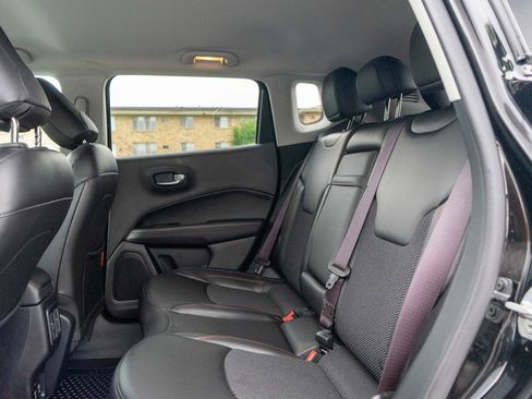 Used 2019 Jeep Compass Trailhawk w/ Cold Weather Group AWD/4WD image 28