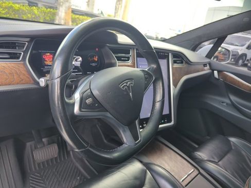 Used 2017 Tesla Model X 90D AWD/4WD image 27