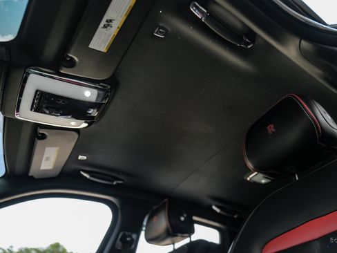 Used 2022 Rolls-Royce Cullinan image 34