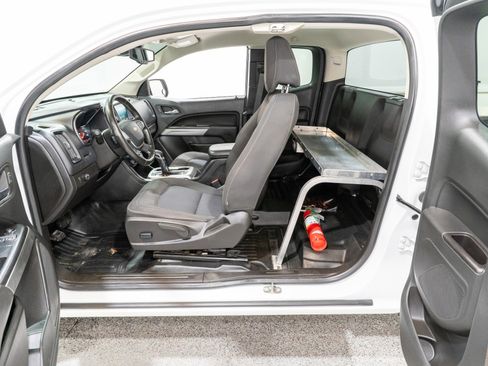 Used 2022 Chevrolet Colorado LT w/ Fleet Safety Package RWD image 14