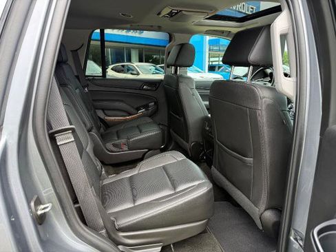 Used 2018 Chevrolet Tahoe Premier AWD/4WD image 10