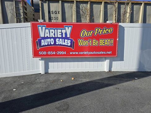 Used 2023 Chevrolet Traverse LT image 5