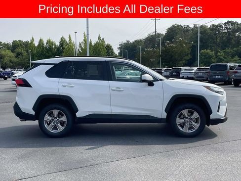Used 2024 Toyota RAV4 XLE AWD/4WD image 6