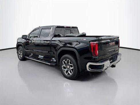 Used 2023 GMC Sierra 1500 SLT image 5