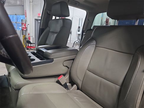 Used 2015 GMC Sierra 2500 SLT w/ Snow Plow Prep Package image 14