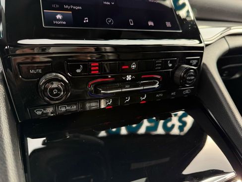 Certified 2023 Jeep Grand Cherokee Altitude image 21