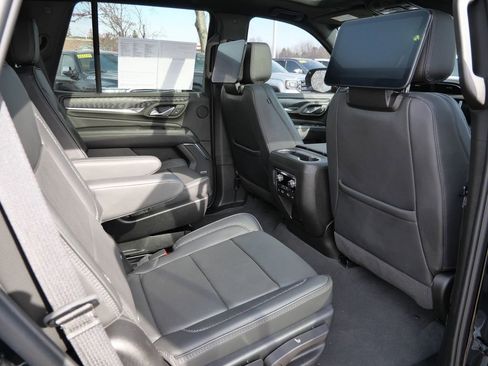 Used 2024 GMC Yukon Denali w/ Denali Reserve Package AWD/4WD image 19