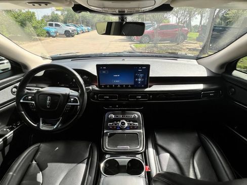 Used 2023 Lincoln Nautilus Reserve w/ Equipment Group 201A AWD/4WD image 10