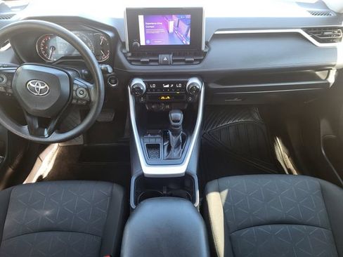 Used 2025 Toyota RAV4 XLE FWD image 24