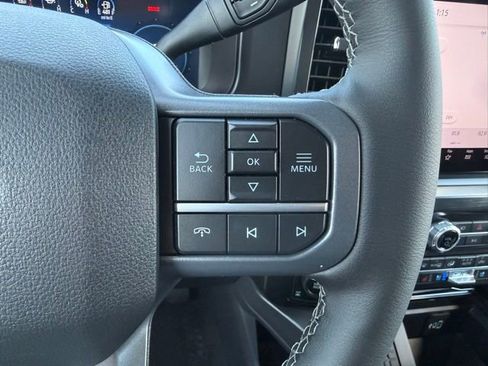 Used 2011 Ford F150 Lariat w/ Lariat Chrome Pkg AWD/4WD image 23