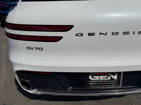 Used 2023 Genesis GV70 2.5T w/ Advanced Package AWD/4WD image 37