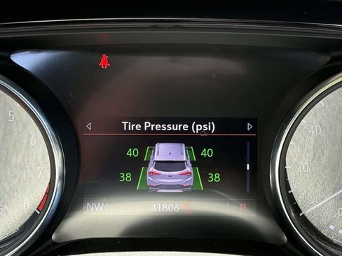 Used 2023 Buick Encore GX Preferred w/ Cold Weather Comfort Package FWD image 24