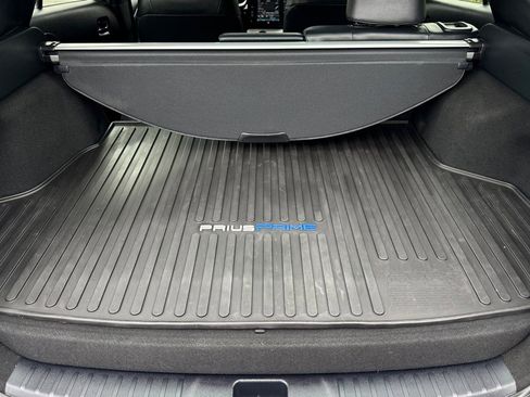 Used 2017 Toyota Prius Prime Advanced FWD image 17