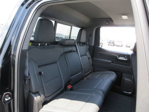 Certified 2025 GMC Sierra 1500 Denali w/ Denali Reserve Package AWD/4WD image 28