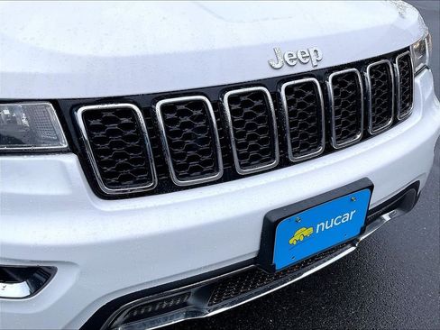 Used 2020 Jeep Grand Cherokee Limited AWD/4WD image 32
