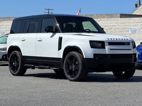 New 2025 Land Rover Defender 110 X-Dynamic SE image 7