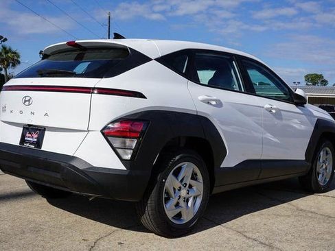 New 2026 Hyundai Kona SE FWD image 4