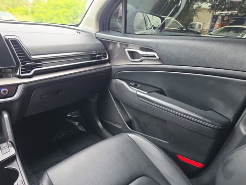 Certified 2024 Kia Sportage EX FWD image 28