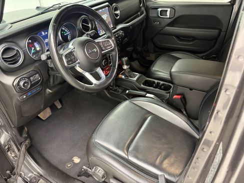 Used 2021 Jeep Wrangler Unlimited Rubicon 4xe w/ Steel Bumper Group image 19