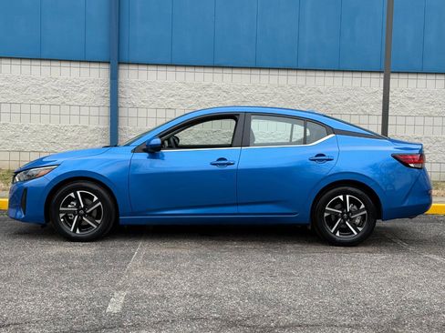 Used 2025 Nissan Sentra SV image 8