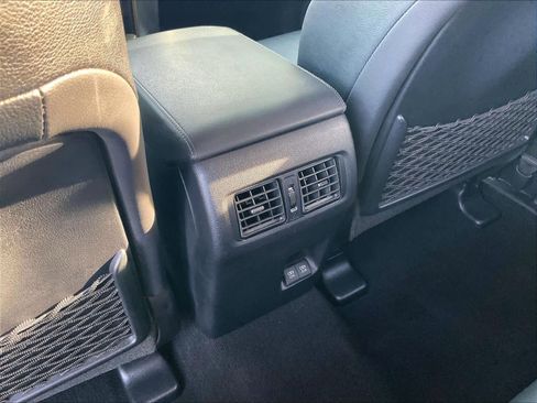 Used 2020 Toyota 4Runner Limited image 35