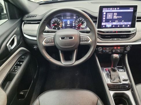 Used 2024 Jeep Compass Latitude AWD/4WD image 22