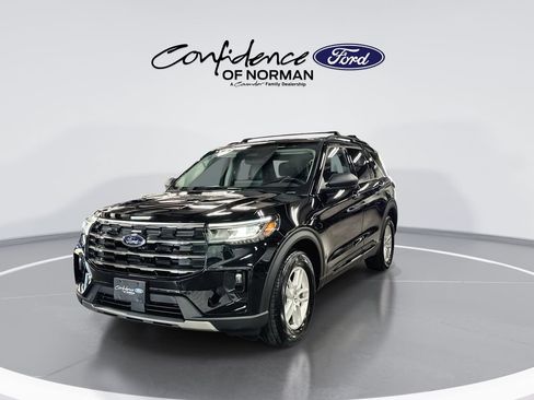 New 2026 Ford Explorer Active w/ Active Comfort Package RWD image 3