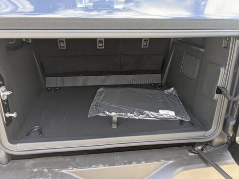 New 2025 Ford Bronco Outer Banks w/ Sasquatch Package AWD/4WD image 13