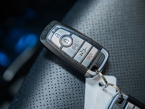 Certified 2022 Ford F150 Lariat w/ Equipment Group 502A High image 52