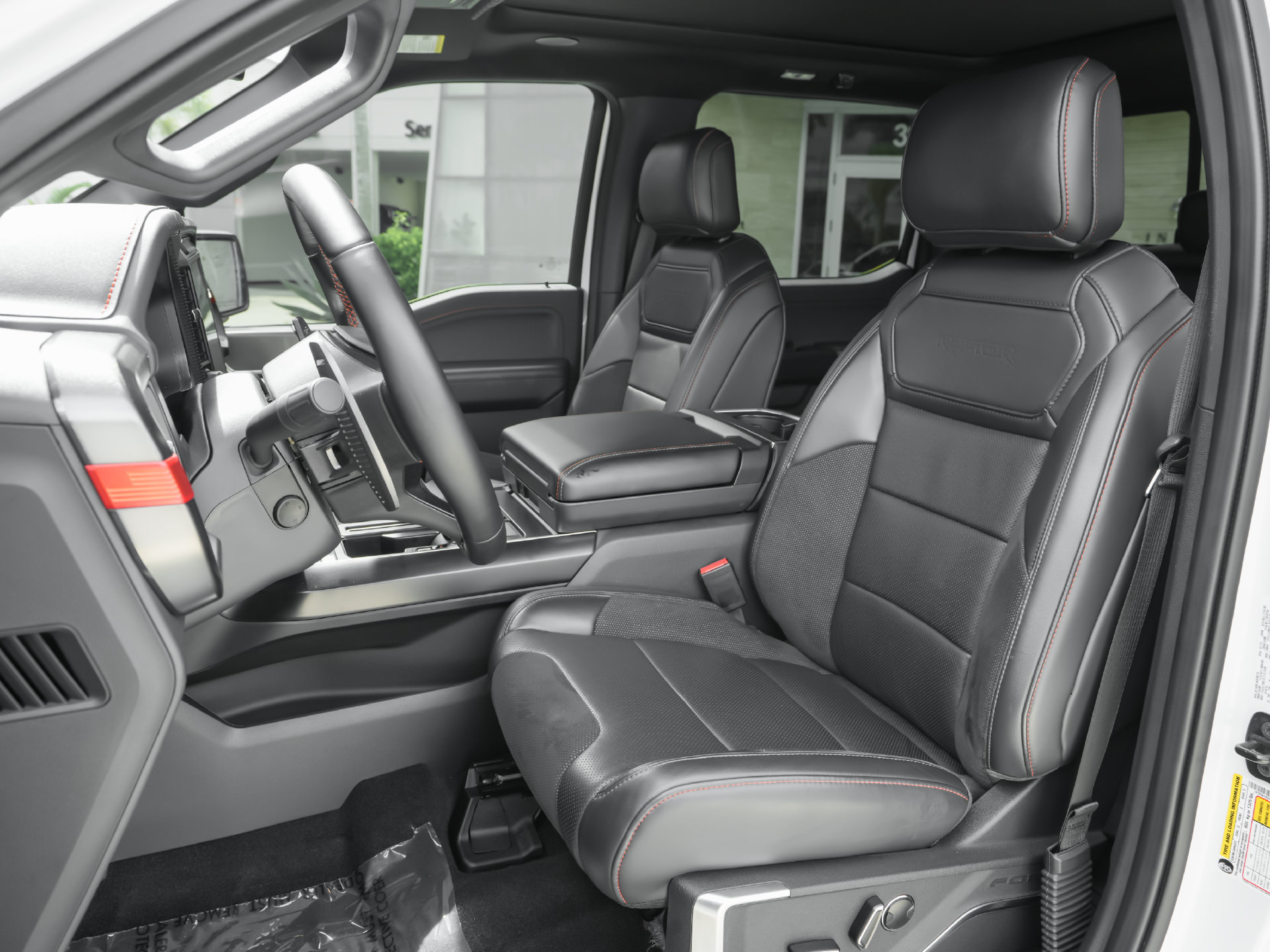 Used 2025 Ford F150 Raptor AWD/4WD image 4