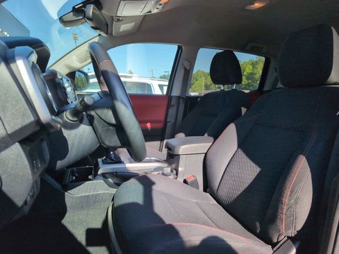 Used 2023 Toyota Tacoma SR5 AWD/4WD image 2