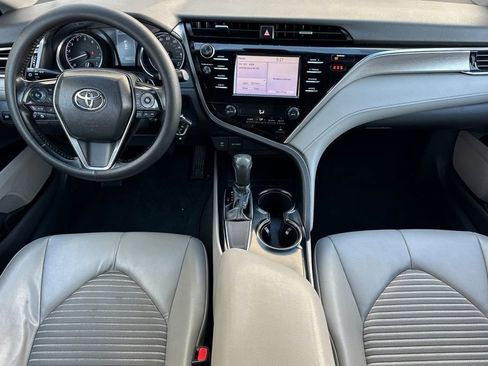 Used 2018 Toyota Camry SE image 13