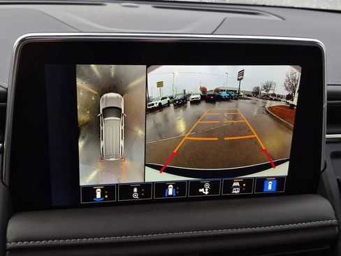 Used 2024 Chevrolet Tahoe Z71 w/ Off-Road Capability Package image 33