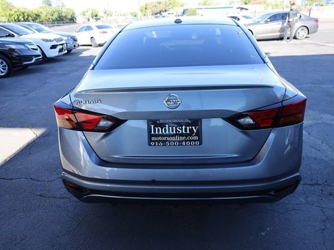 Used 2020 Nissan Altima 2.5 S FWD image 5